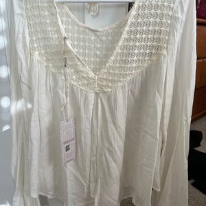 White long sleeve blouse